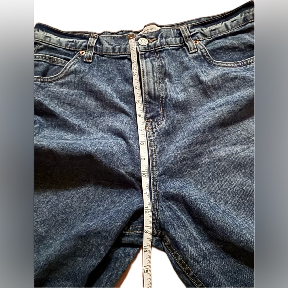 NWOT AERO Mid Rise Barrel Jeans - Picture 9 of 10